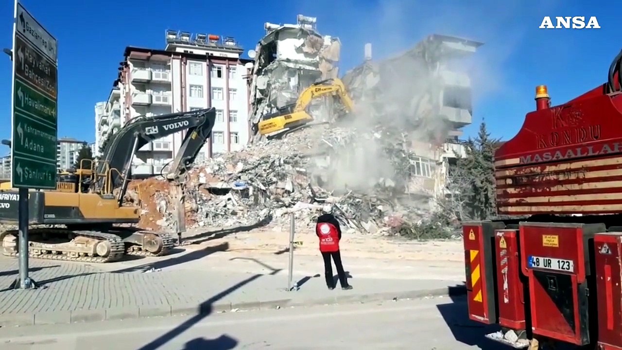 Terremoto in Turchia: quasi distrutta Gaziantep, a pochi km dall'epicentro