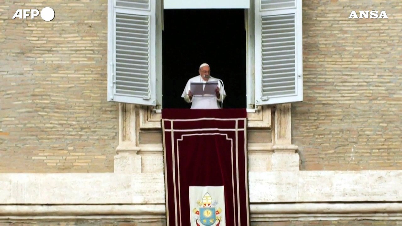 Naufragio nel Crotonese, Papa Francesco: "Prego per le vittime e i sopravvissuti"