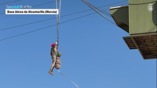 Imágenes de la preparación para el primer salto en paracaídas de la princesa Leonor