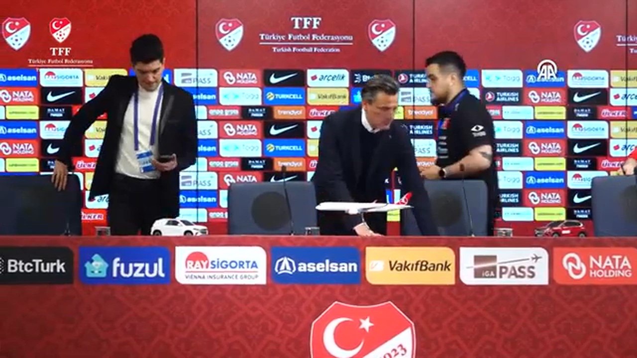 Rueda de prensa de Montella