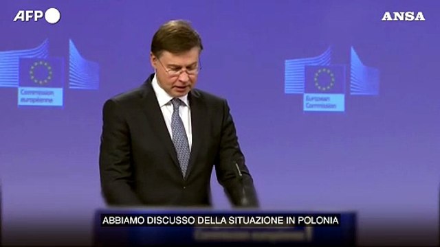 Polonia, Dombrovskis: Avviata procedura di infrazione per legge su influenze russe
