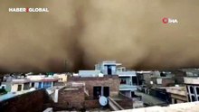 Pakistan'ı toz fırtınası vurdu: Ölüler ve yaralılar var