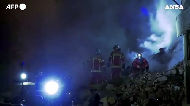 Francia, crolla un condominio di quattro piani in centro a Marsiglia