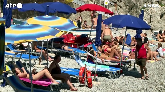 Caro-ferie, fino a 1.000 euro per una giornata al mare in agosto