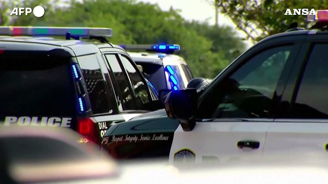 Sparatoria in Texas, 9 morti in centro commerciale