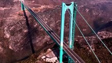 Most Huajiang bije rekordy popularności. Przyciągnął już miliony turystów