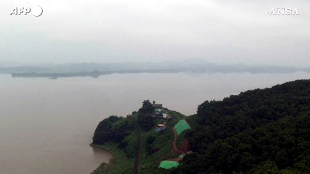 Corea del Nord, le immagini del Mar del Giappone dopo lancio di missili balistici