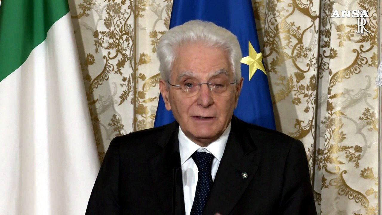 Ucraina, Mattarella: "Servono sforzi costanti per una pace giusta"