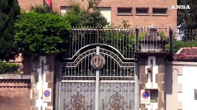 Iran, Noury: Quella forca all'ambasciata ci ricorda cosa avviene in patria