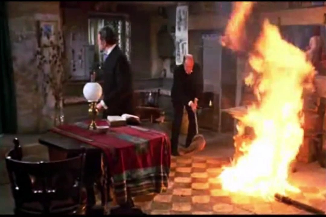 Peter Cushing 1964-Medusa-HD