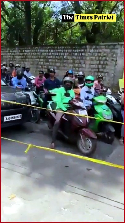 Bengaluru Man Stages Road Protest Over Convoy B...