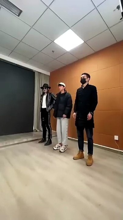 Michael Jackson New Video, Antigravity Moonwalk🕴🏻 Funny MrMichaelZaxon🤩 #comedy #shorts🔥