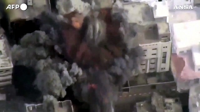 Attacchi sulla Striscia di Gaza, Israele: colpiti obiettivi di Hamas