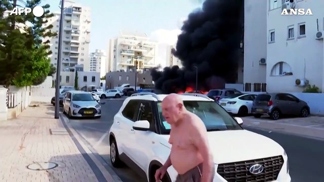 Israele, danni dopo l'attacco missilistico su Ashkelon ed evacuazioni da Tel-Aviv