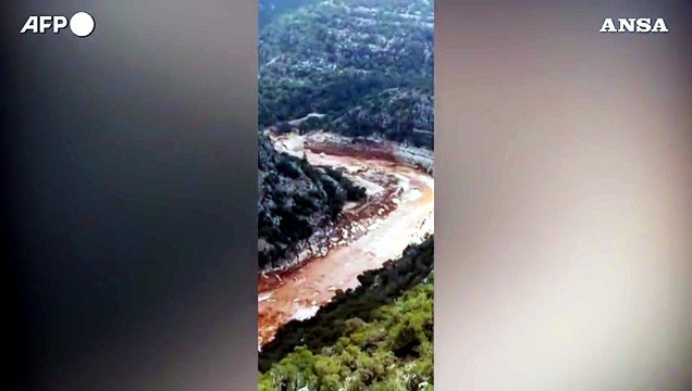 Inondazioni in Libia, strade e case allagate al passaggio della tempesta