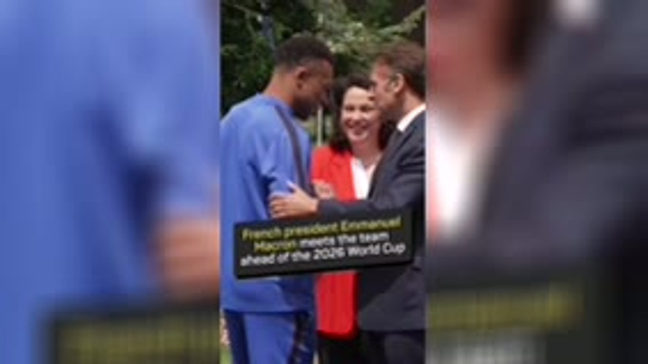 Macron meets France squad ahead of World Cup campaign