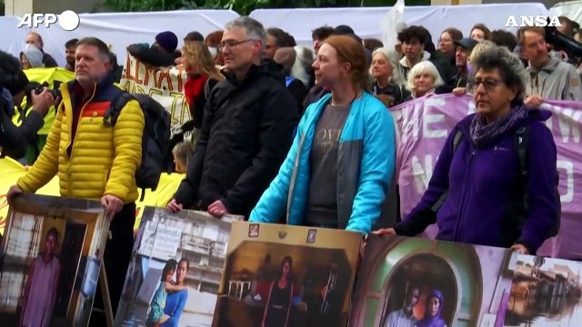 Clima, Greta Thunberg a Londra alla protesta contro i giganti del petrolio