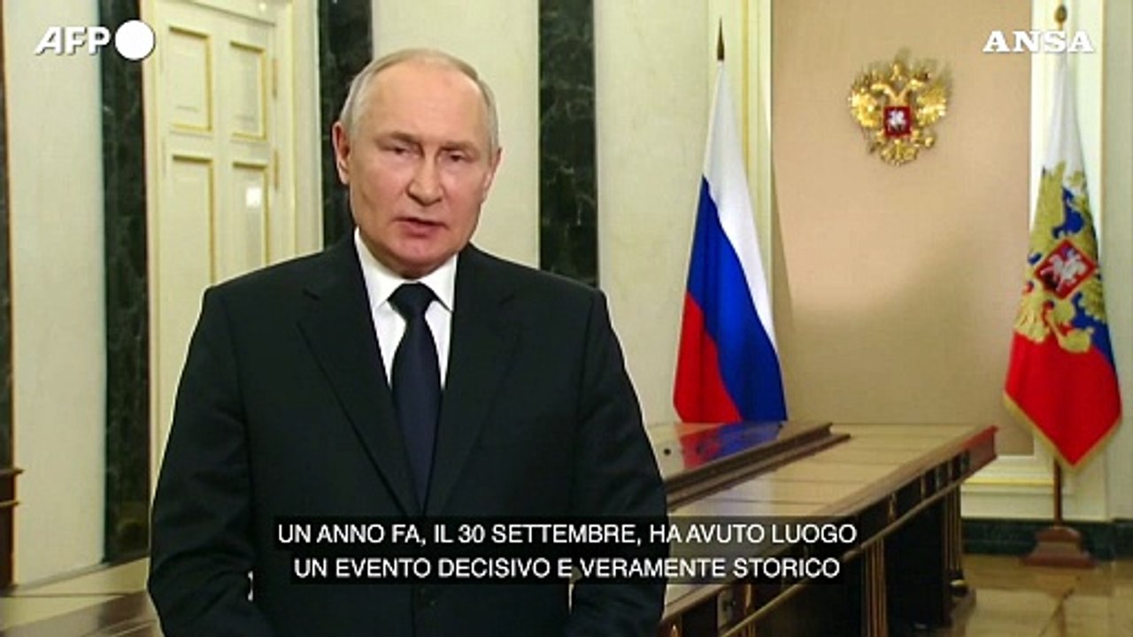 Putin celebra la "riunificazione di 4 regioni alla Russia"