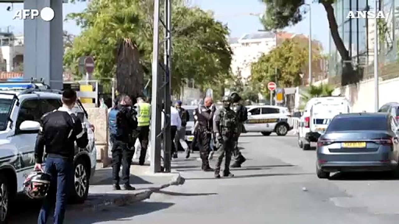 Attacco a Gerusalemme, accoltellato e ferito un poliziotto israeliano