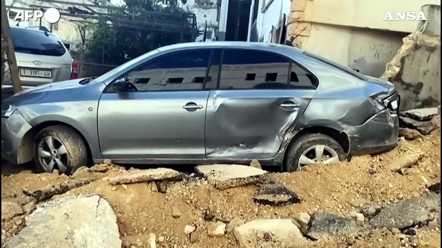 Cisgiordania, raid israeliano su Jenin: case e auto distrutte
