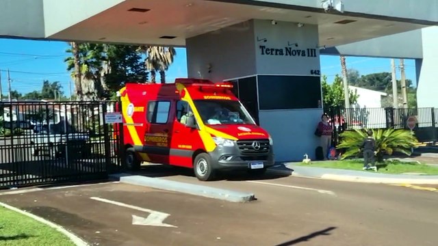 Vidro de box estoura e mulher fica ferida em condomínio no Parque Verde, em Cascavel