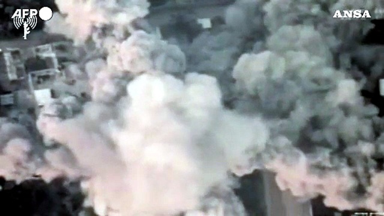 Gaza, l'esercito israeliano pubblica filmati degli attacchi nella Striscia