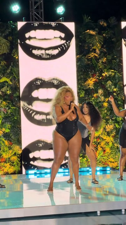 Feeling Good as Hell: Lizzo Live in Concert