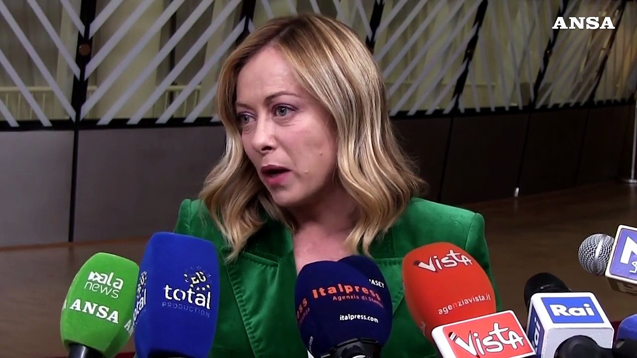 Ucraina, Meloni: "Ci sono piani B per stanziare fondi a Kiev, ma spero non ci si arrivi"