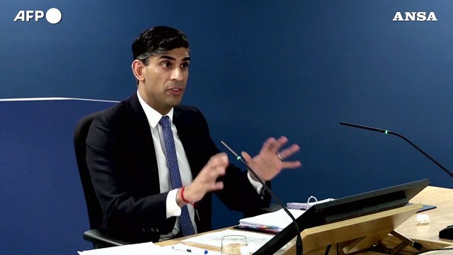 Gb, governo Sunak valuta di vietare i social ai minori di 16 anni