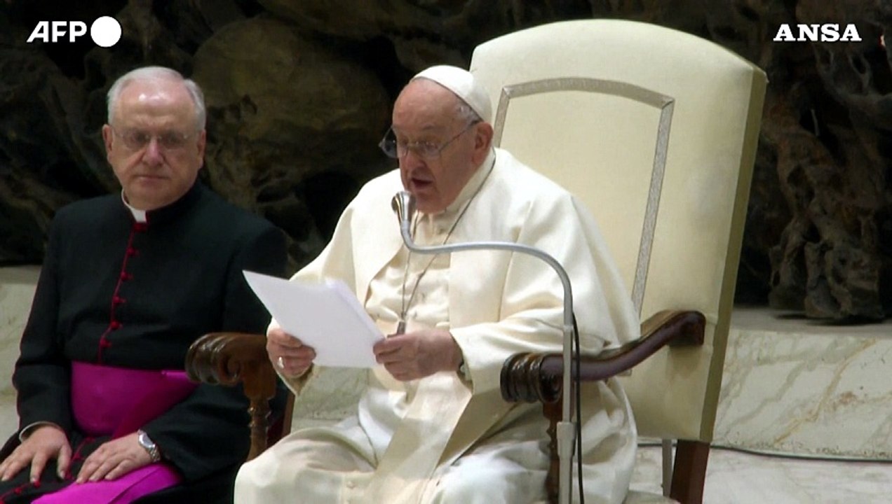 Papa Francesco: "Vicino alle popolazioni della Cina colpite dal terremoto"