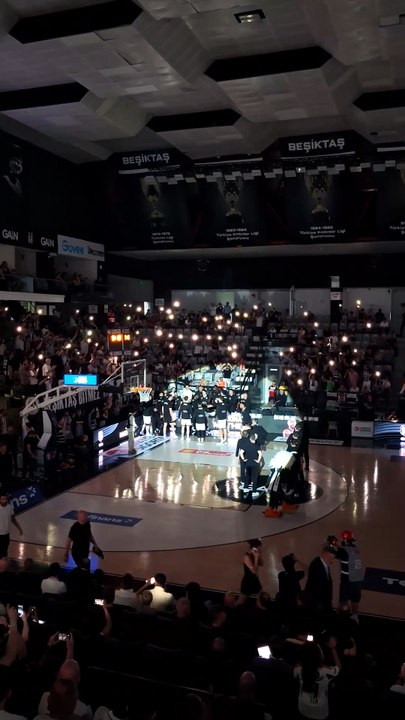 Takım Anonsu - Beşiktaş Gain v Bahçeşehir Koleji - Türkiye Sigorta Basketbol Süper Ligi Play Off Yarı Final 1. Maç