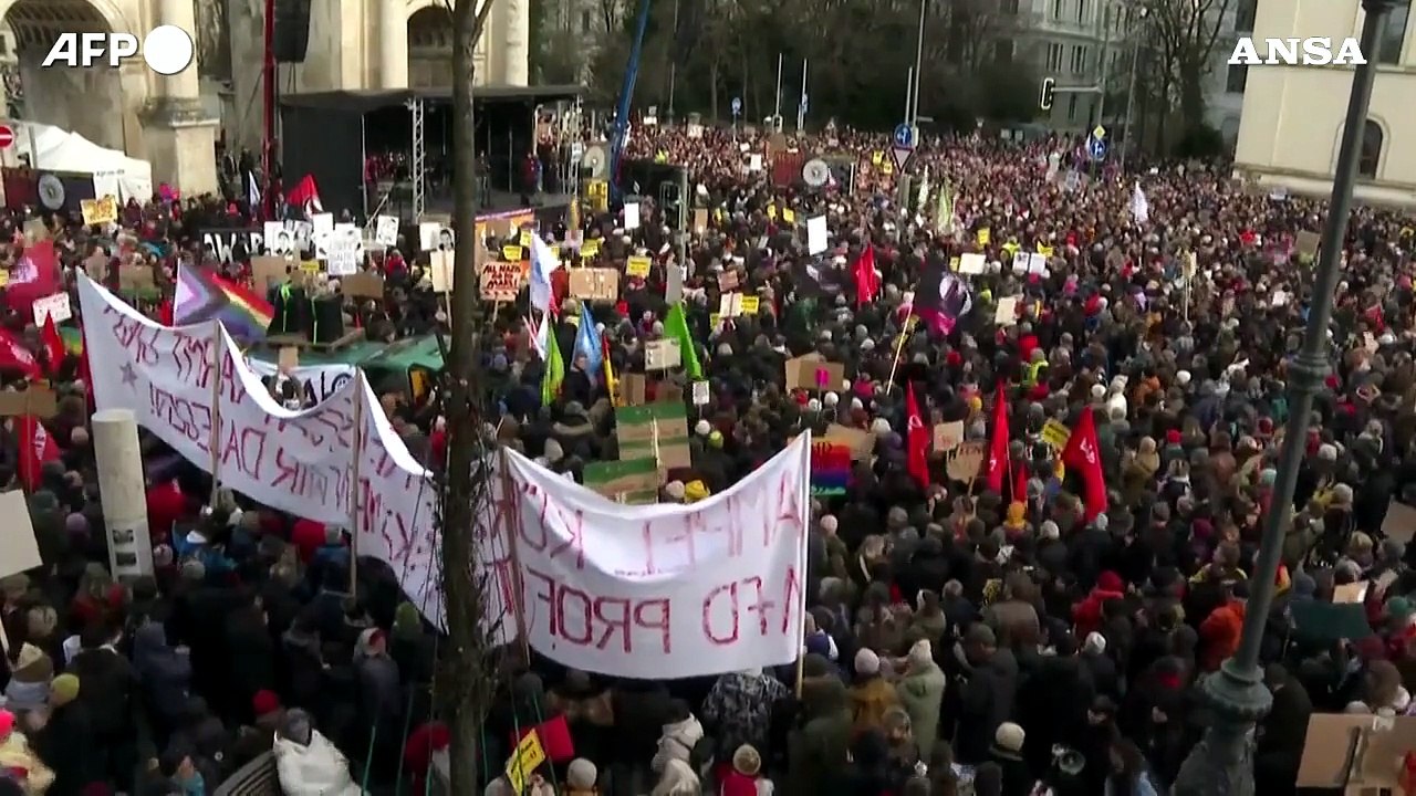 Germania, a Monaco di Baviera decine di migliaia in strada contro AfD