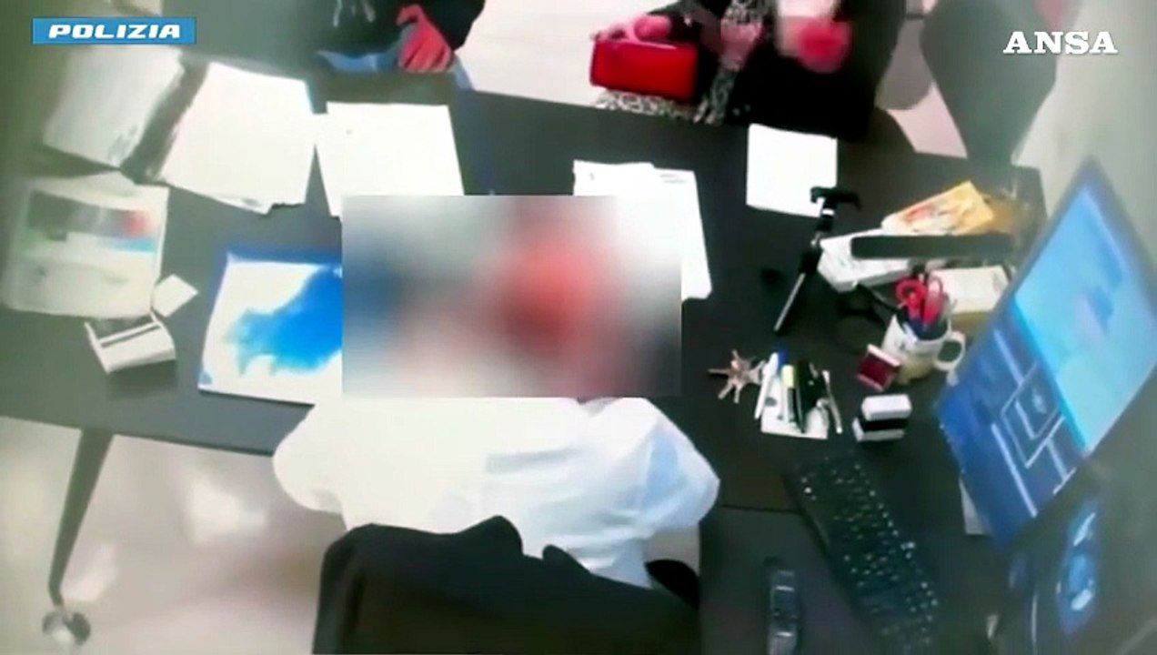 Soldi per ridurre i tempi di attesa, arrestati medico e infermiera a Trani