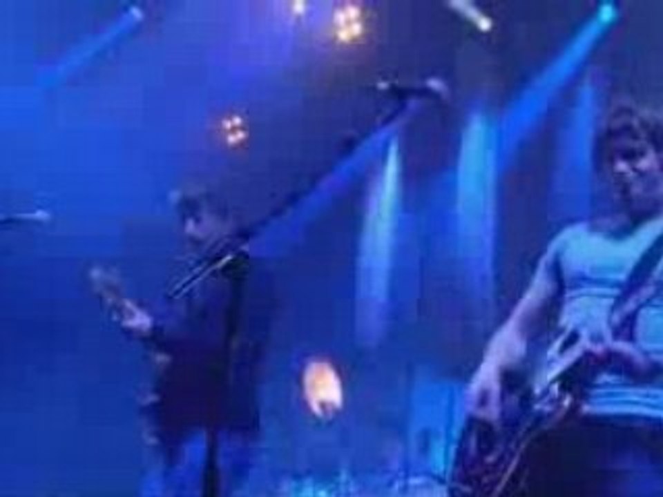 Arctic Monkeys - The View From The Afternoon live Glastonbur