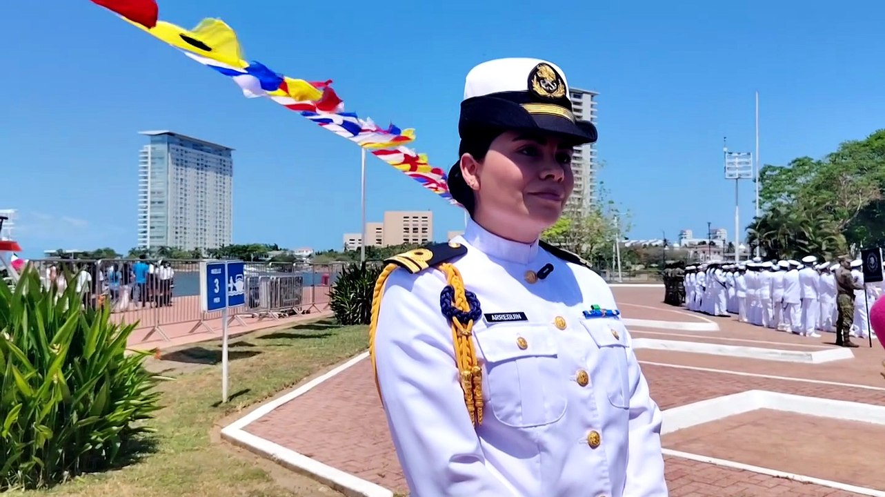 Puerto Vallarta honra a marinos con ofrenda floral | CPS Noticias Puerto Vallarta