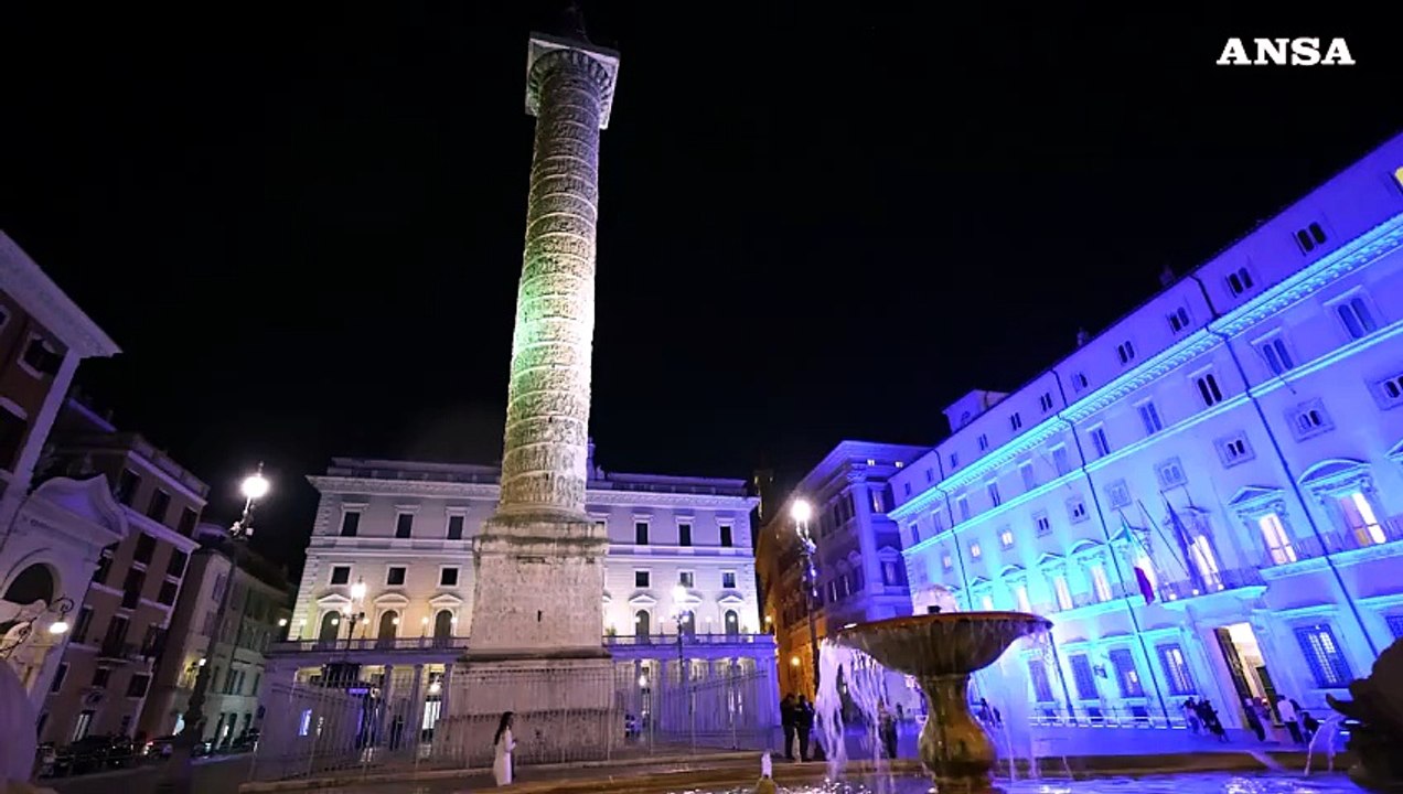 Palazzo Chigi si illumina di azzurro