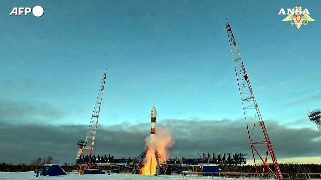 Russia, lanciato razzo vettore con un satellite militare