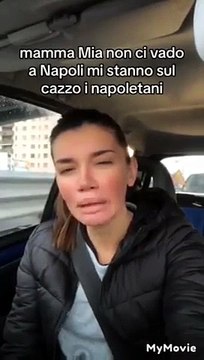 Non vado a Napoli perchè è sporca ... un viaggio tra gli stereotipi con lezione finale: E non ci andate. Ci vado io, che la amo da morire. Una città così non esiste - Video