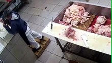La filmaron poniendo raticida en el mate de un compañero de trabajo y terminó detenida CORTO
