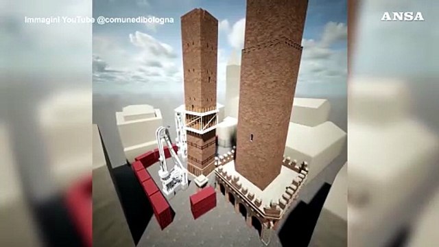 Bologna, la Garisenda in sicurezza con i tralicci usati per la Torre di Pisa
