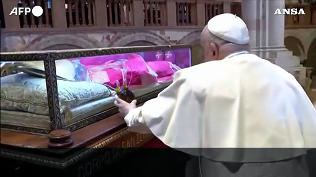 Il Papa a Verona, prima tappa nella basilica di San Zeno