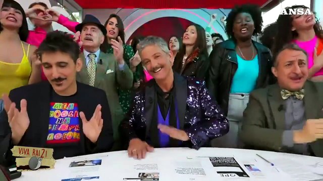 Viva Rai2!, l'appello di Fiorello ai Ragazzi Italiani : Se siete in giro venite qui