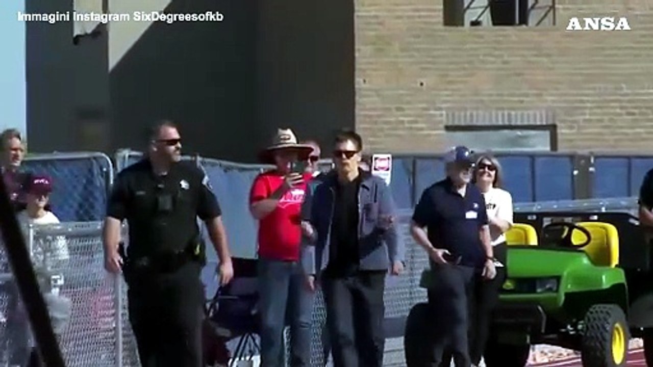 Cinema, Kevin Bacon torna nel liceo Payson per i 40 anni di "Footloose"