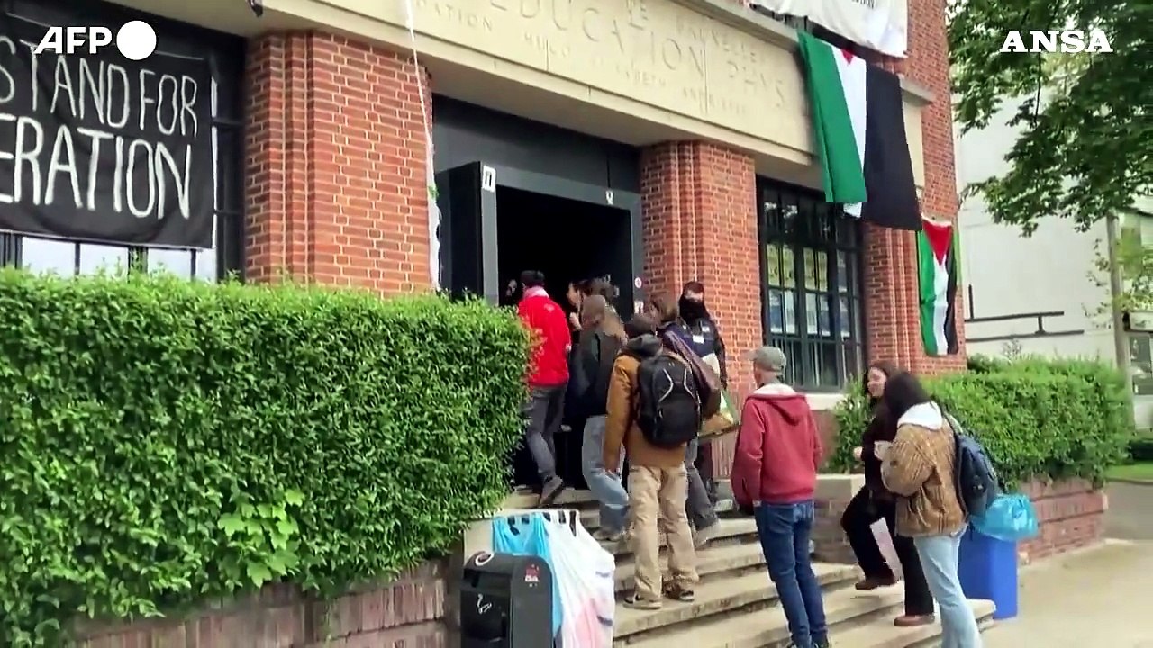 Bruxelles, gli studenti filopalestinesi occupano un edificio dell'universita'