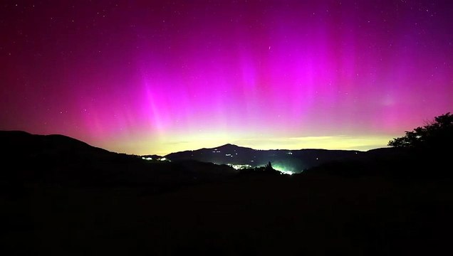 Il video dell'aurora boreale di ieri sera sulle colline parmensi