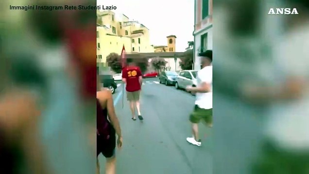Aggressione a Colle Oppio, le immagini dei calci e pugni agli studenti