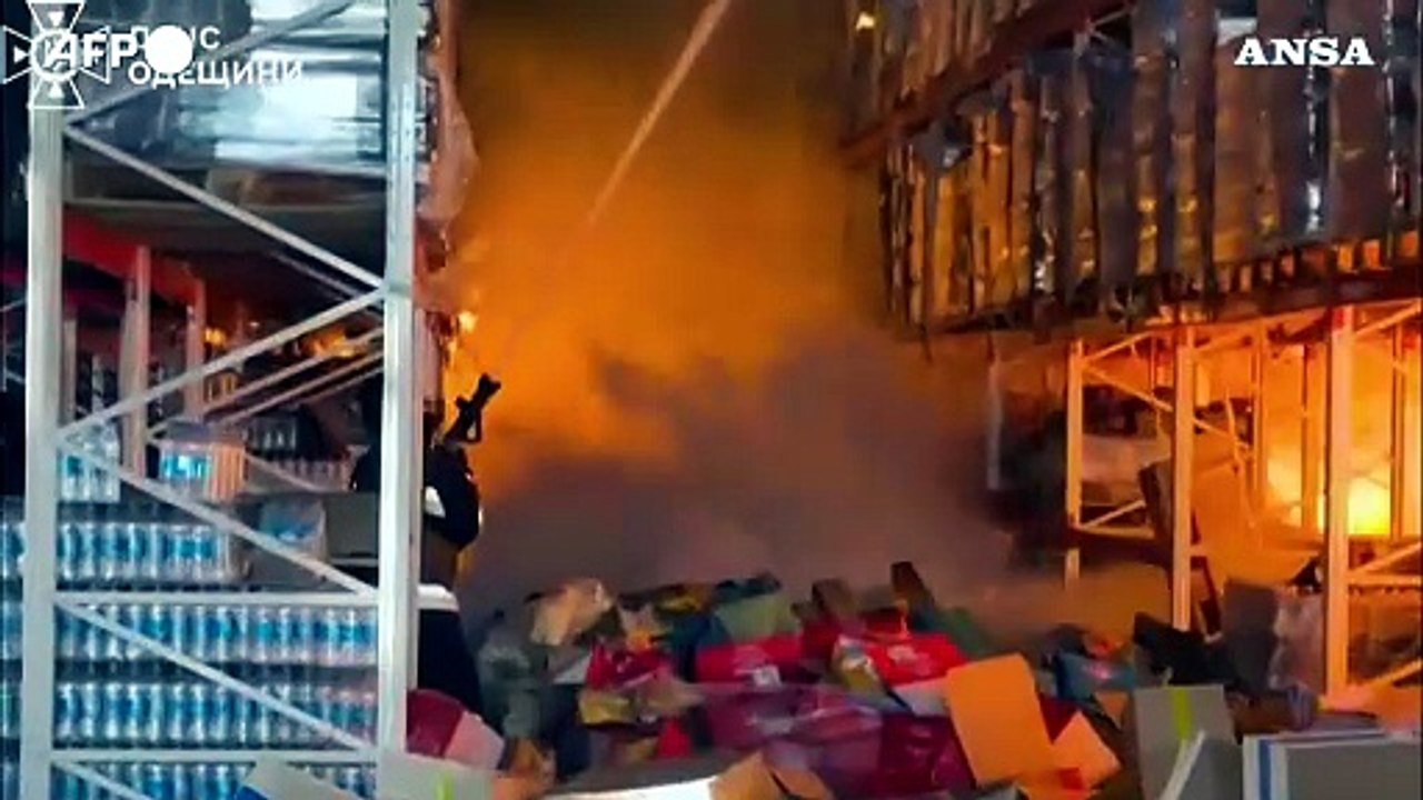 Ucraina, quattro feriti per il lancio di un missile russo su Odessa