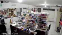 "Tirate al piso, no te vamos a hacer nada": el violento asalto que atemoriza a los vecinos del barrio Intersindical