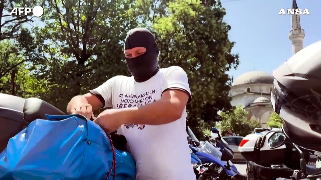 Bosnia, motociclisti in corteo per la strage di Srebrenica