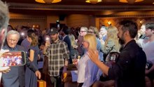 Steven Spielberg et le cast de DISCLOSURE DAY